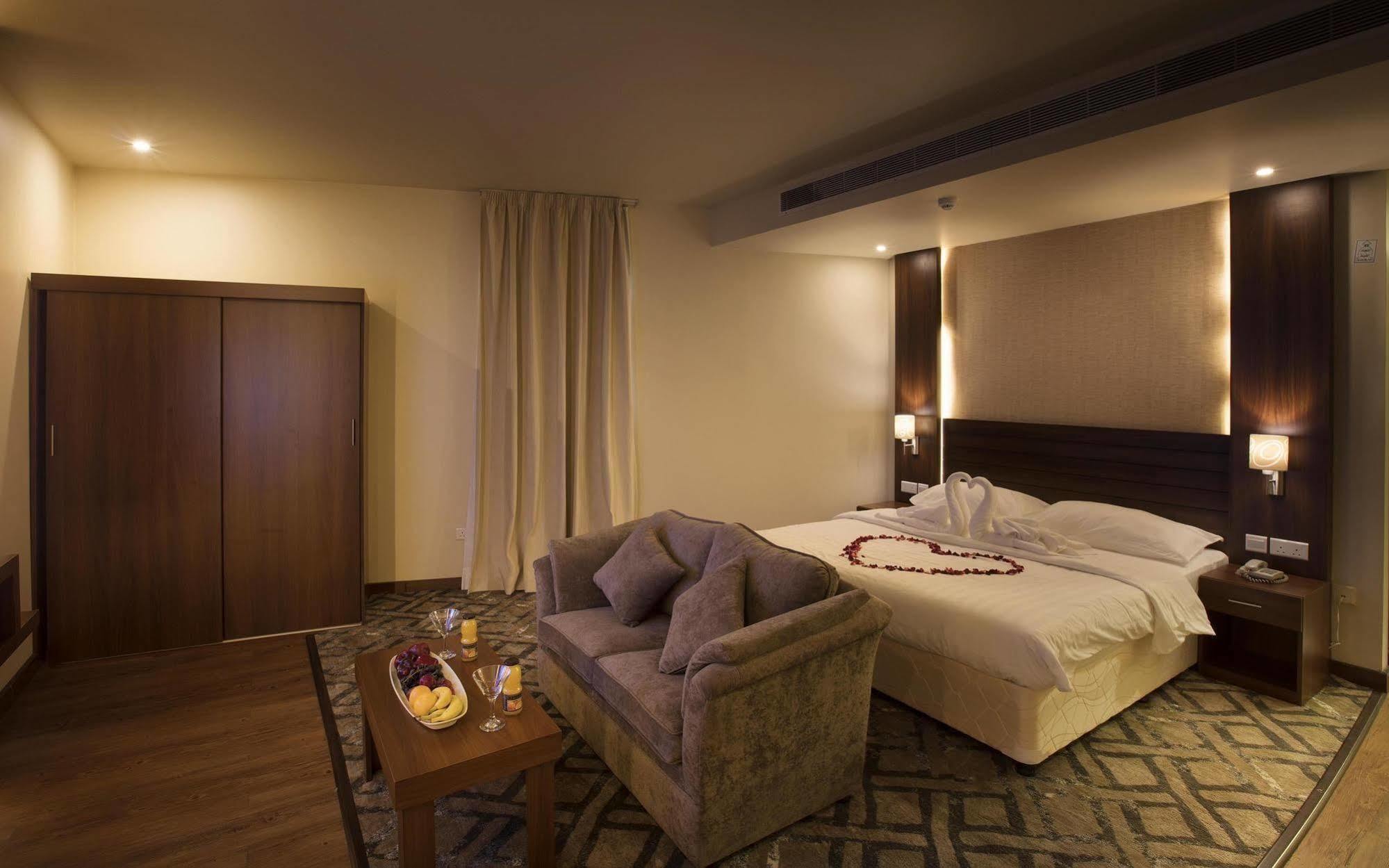 Lily Hotel Suite Mubarraz Al-Hofuf Dış mekan fotoğraf